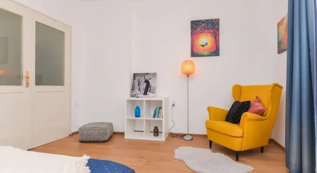 PopArt-O Music Love 1-BDR Apartment in the Centre, Забронировать Апартаменты/квартира Апартаменты Софии, рядом с Королевский дворец, Апартаменты/квартира