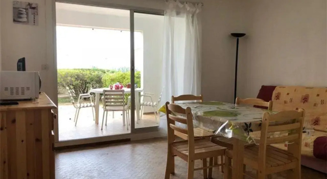 Appartement Port Leucate, 2 pièces, 4 personnes - FR-1-81-56, Book Lejlighed Hoteller i Corbières med parkering, Parkering