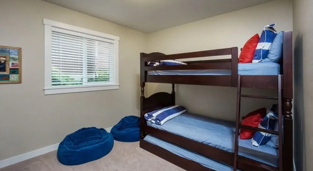 Seven Spruce by Avantstay Cute Cottage w/ Yard & 10 Mins to Tolovana Beach State Park, Забронировать Дом для отпуска Виллы Кэннон-Бич, Вилла