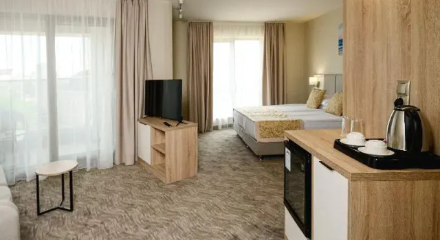 Студия Hotel Laguna Park Sunrise