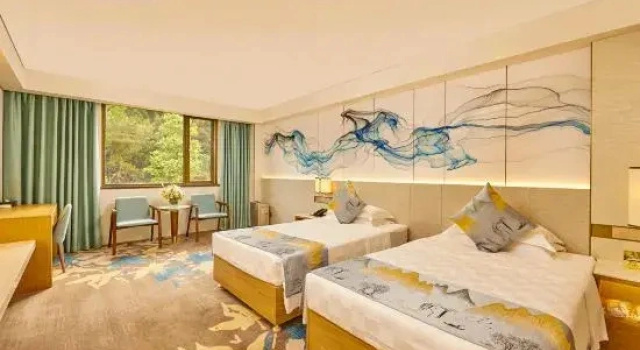 Vierer Familie Suite Jinling Lakeview Hotel