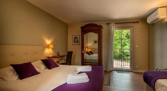 Номер Superior Hôtel & SPA Ventoux Provence "Domaine des Tilleuls"
