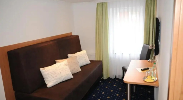 Люкс Hotel Post - regionales großes Frühstücksbuffet - auch GF & LF