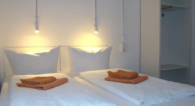 Четырёхместный номер Standard BNB near Brandenburg Gate - Rooms & Apartments