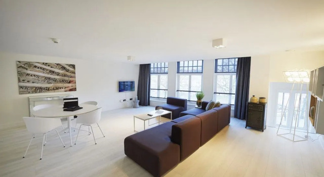 "DE BANK" - Hotel Apartments