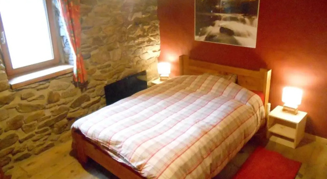 Holiday home camp del pla, Book Lejlighed Hoteller i Ayguatebia-Talau med parkering, Parkering