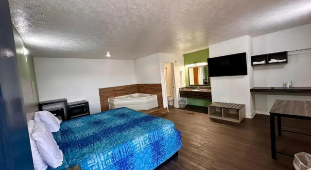 Люкс Deluxe Park Inn by Radisson, Pigeon Forge South