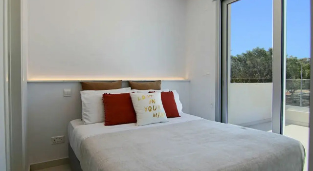 Апартаменты Deluxe Phaedrus Living: Seaside Deluxe Flat Harbour 112