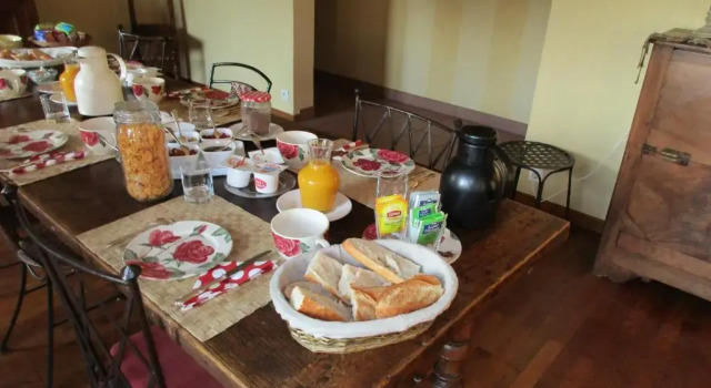 La Closerie, Rezerwuj Hotel Saint-Nizier-le-Bouchoux Ain