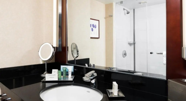 Двухместный номер Corner Deluxe с видом на город Hilton Charlotte Uptown