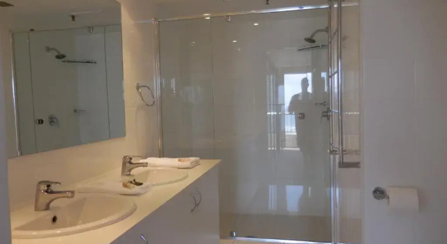 Апартаменты с 2 комнатами с видом на сад Surfers Century Oceanside Apartments