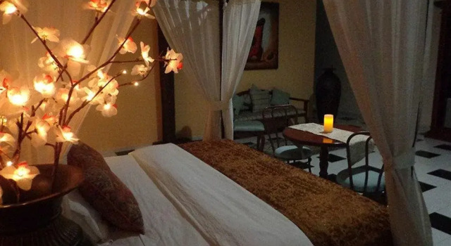 Hacienda y Glamping La Carlotta, Rezerwuj Pole kempingowe Hotele w Nohyaxché z parkingiem, Parking