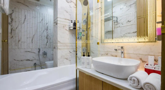 Miyabi Hotel, Забронировать Отель Гургаон Gurgaon Region, рядом с Улица Гольф-Корс-роуд