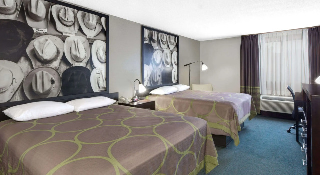 Super 8 by Wyndham Victoria/North/Mall Area, Book Mini-hotel Victoria Houston