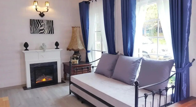 Villa PaSon, Varaa Villa Hotellit Phetchabun uima-altaalla, Uima-allas
