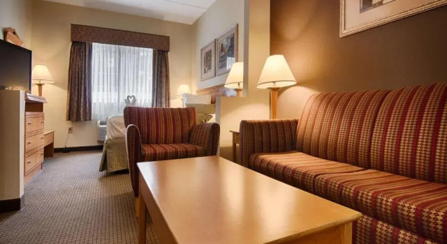Номер Standard Best Western Plus Newport News