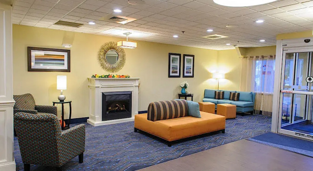 Comfort Inn & Suites Ludlow, Prenota Hotel Ludlow Okemo Mountain
