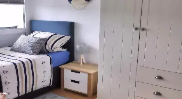 Schicke FeWo beste Lage 150m vom Strand, kostenlos WLAN großes Schwimmbad, Sauna