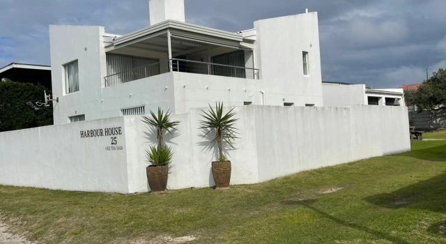 Harbour House 25