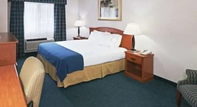 Ramada by Wyndham Santa Fe, Varaa Hotelli Santa Fe New Mexico