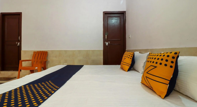 SPOT ON 75975 Gita Ashram, Rezervovat Hotel Rišikéš Uttarakhand