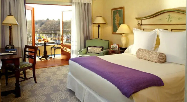 Номер Standard с балконом Delamar Greenwich Harbor