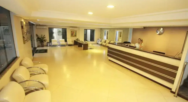 Hotel Real, Забронировать Отель Отели Фос-ду-Игуасу с завтраком, рядом с Bosque Guarani Zoo, Завтраки