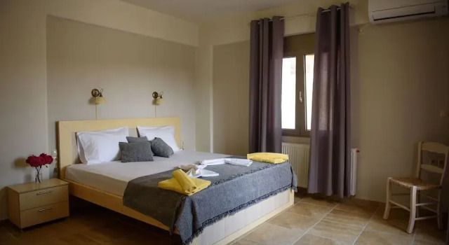 Villa Xenophon, Rezerwuj Willa Hotele w Iraklion z basenem, Basen