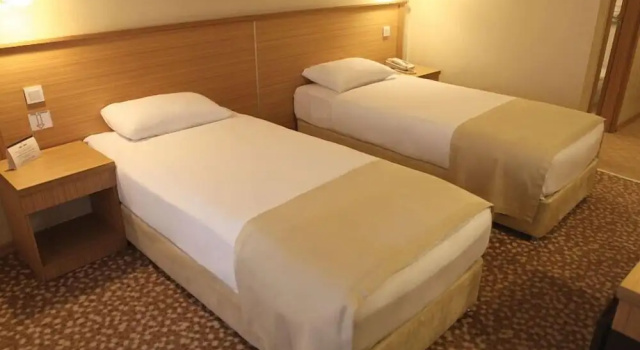 Трёхместный номер Standard Sun Inn Hotel