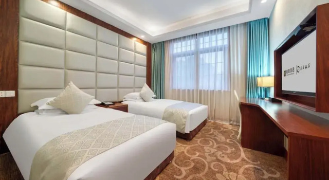 Двухместный номер Standard с видом на внутренний двор Huabei Hotel on West Lake