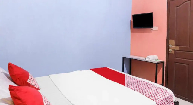 SPOT ON 91887 Penginapan Rindu, Prenota Hotel Hotel economici a Nagoya