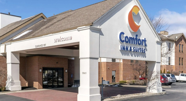 Comfort Inn & Suites Toledo North, Забронировать Отель Толедо штат Огайо
