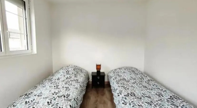 Agréable maison de ville avec parking gratuit, Book Hotel Eu 