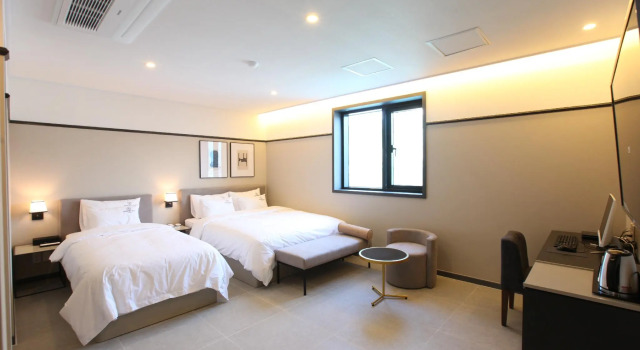 Двухместный номер Deluxe Browndot Hotel Sasang Renecite