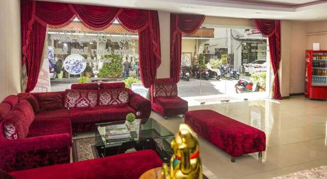 Royal Bombay Suites