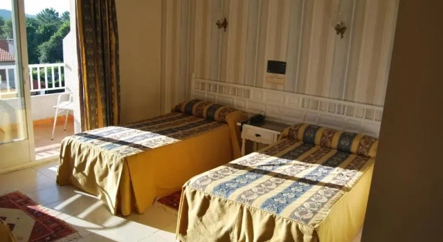 Семейный номер Economy Hotel Ton