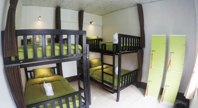 Кровать в общем номере (женский номер) Baan Kon Pai - Hostel
