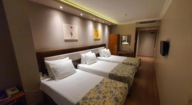 Трёхместный номер Standard Asur Hotel