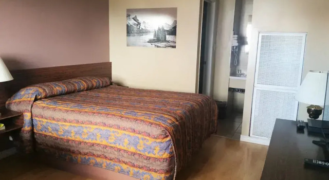 Viking Lamplighter Motel, Boek Motel Motels in Alberta, Motel