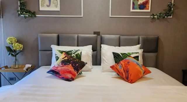 Номер Deluxe Capital O 75422 Million Pillows