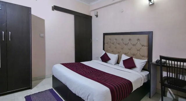OYO 709 Hotel Cross Winds