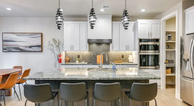Апартаменты 4 Mi to Sand Hollow State Park: Hurricane Townhome