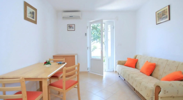Jakica - Family Apartment With Garden Terrace - A1 Mate