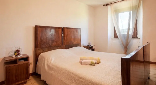 Beautiful Home in Semproniano With Wifi and 3 Bedrooms, Buchen Sie Hotel Semproniano 