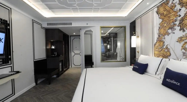 Двухместный номер Deluxe с видом на бассейн Mövenpick Myth Hotel Patong Phuket