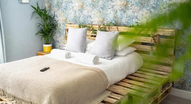 INNit Rooms - SaltWater Guest House, Забронировать Гостевой дом Брайтон-энд-Хов 