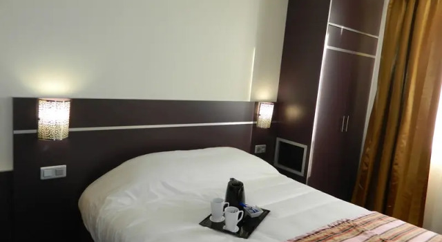 Одноместный номер Standard Hôtel Arles Plaza