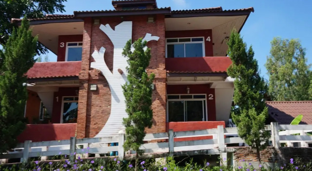 Двухместный номер Standard с балконом Nakhaburi Hotel & Resort