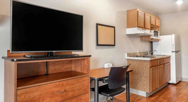 Четырёхместный люкс Extended Stay America Select Suites - Wichita - North