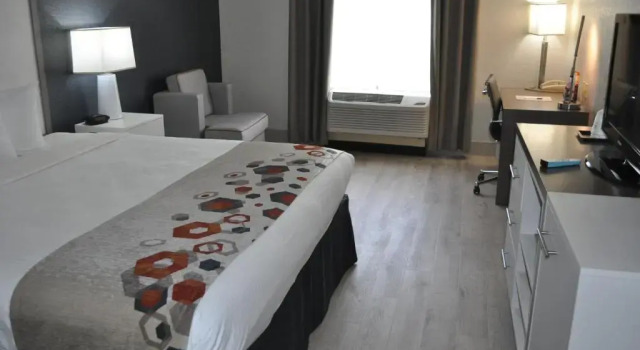 Люкс с 2 комнатами Best Western Heritage Inn and Suites